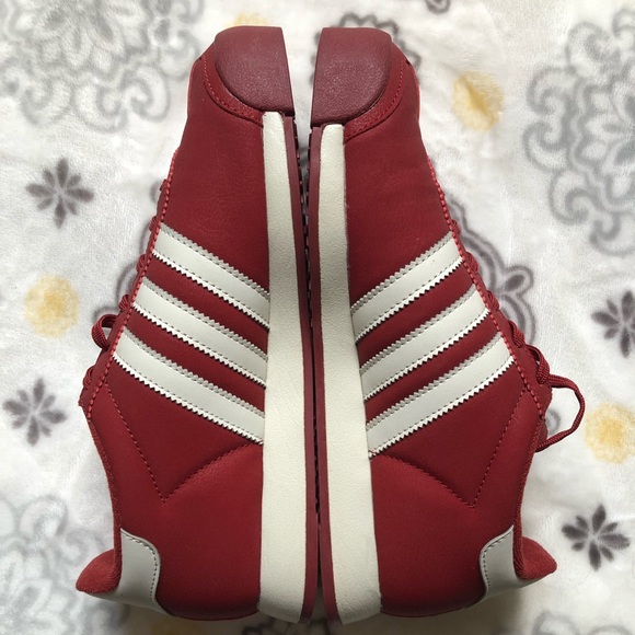 Burgundy adidas - Picture 2 of 3